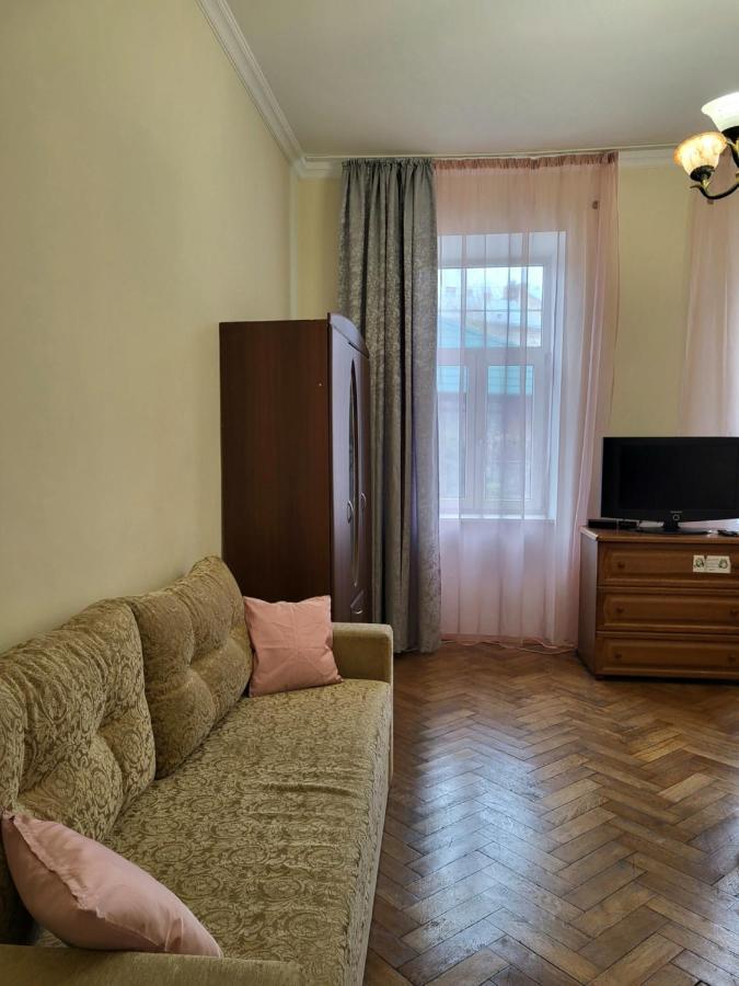 Apartament Затишна Оселя Lwów Zewnętrze zdjęcie