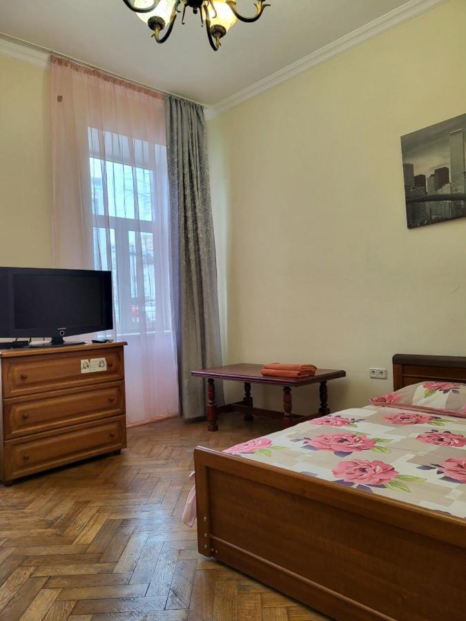 Apartament Затишна Оселя Lwów Zewnętrze zdjęcie